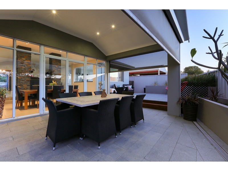 57 Selkirk Drive, Kinross WA 6028