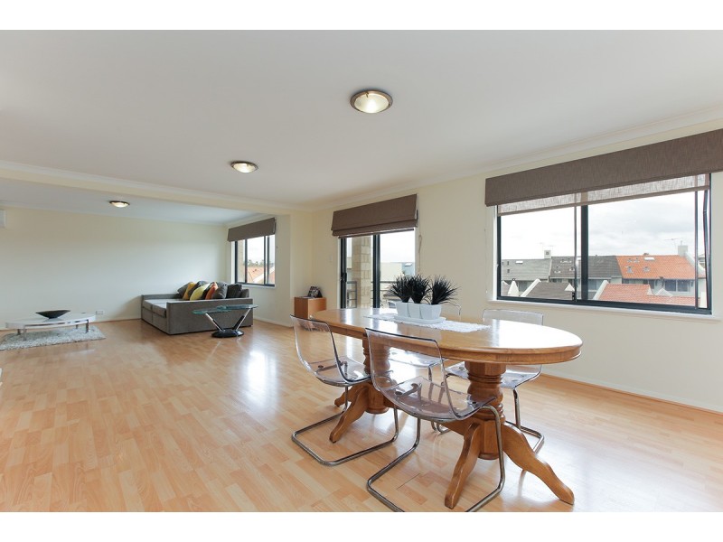 7 Itea Place, Mindarie WA 6030