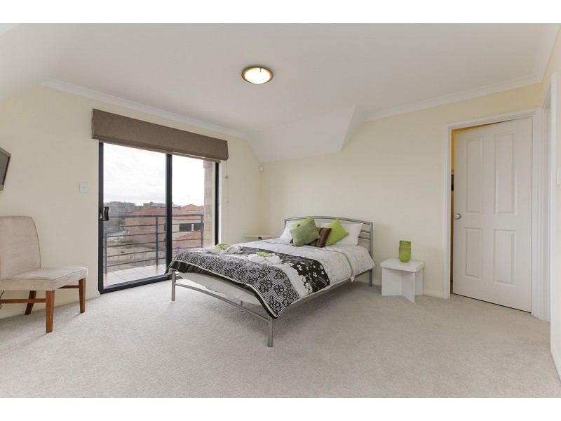 7 Itea Place, Mindarie WA 6030