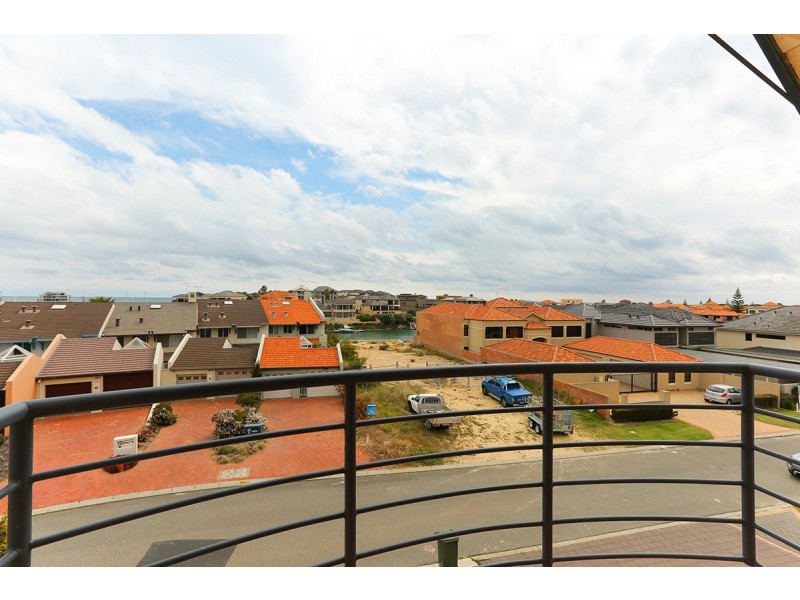 7 Itea Place, Mindarie WA 6030