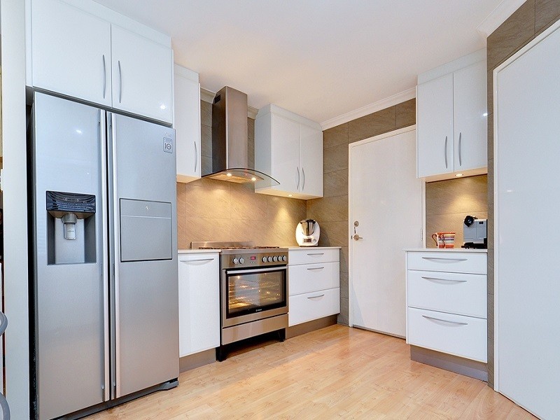 17 Mulgrave Loop, Mindarie WA 6030