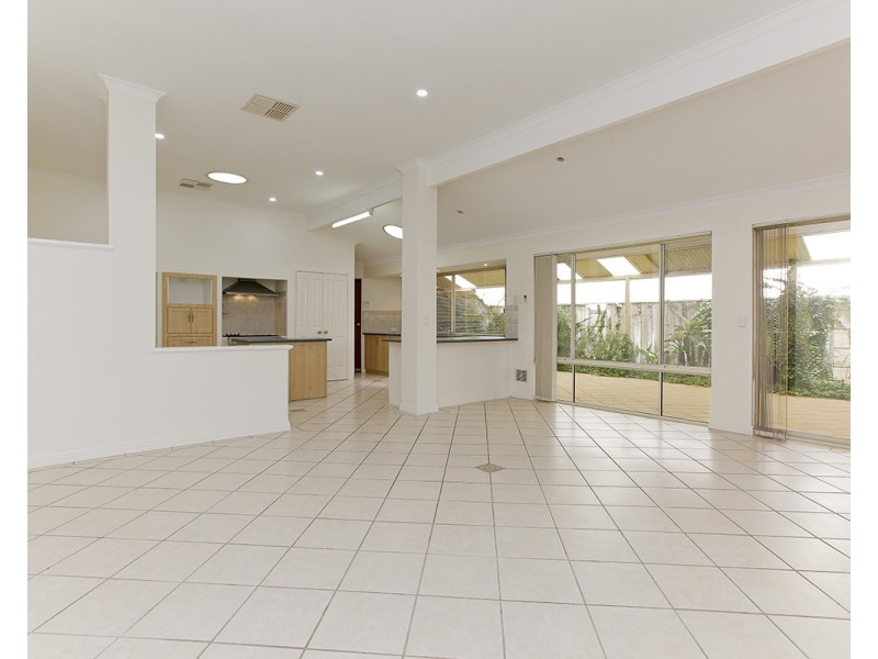 19 Imari Retreat, Mindarie WA 6030