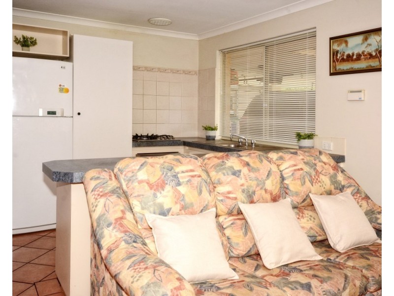 25 Sandow Green, Clarkson WA 6030