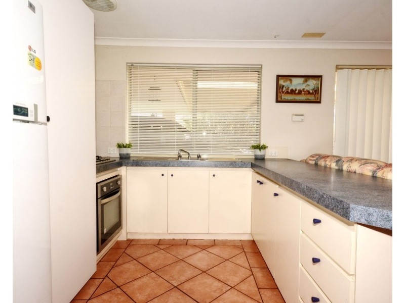 25 Sandow Green, Clarkson WA 6030