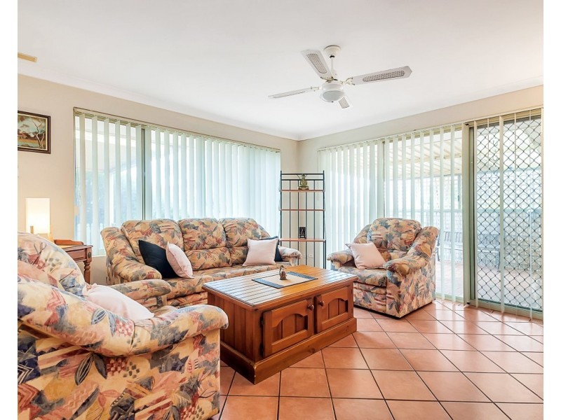25 Sandow Green, Clarkson WA 6030