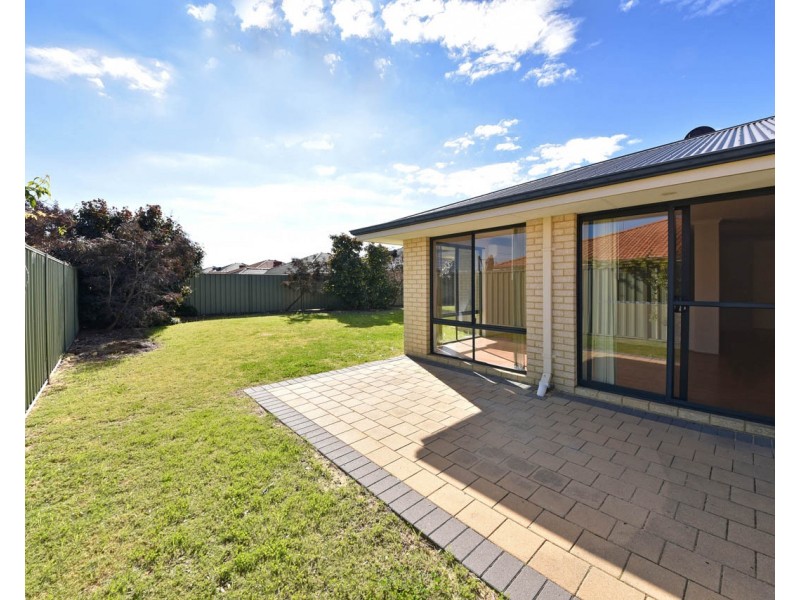 36 Grand Paradiso, Merriwa WA 6030
