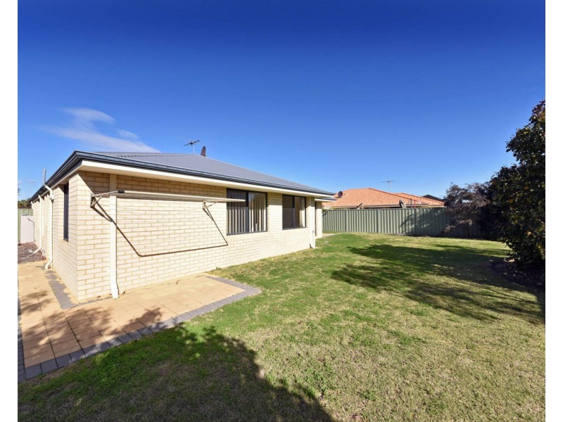 36 Grand Paradiso, Merriwa WA 6030