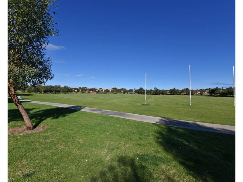 36 Grand Paradiso, Merriwa WA 6030