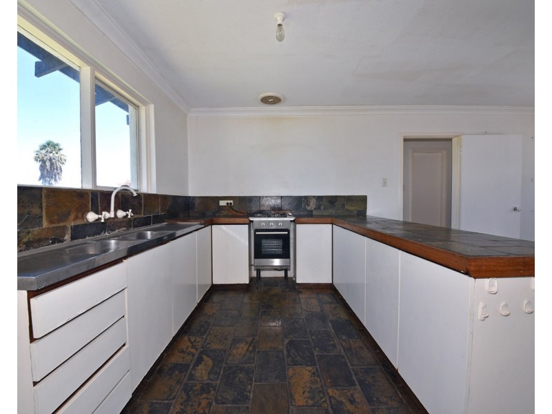 18 Preston Court, Two Rocks WA 6037