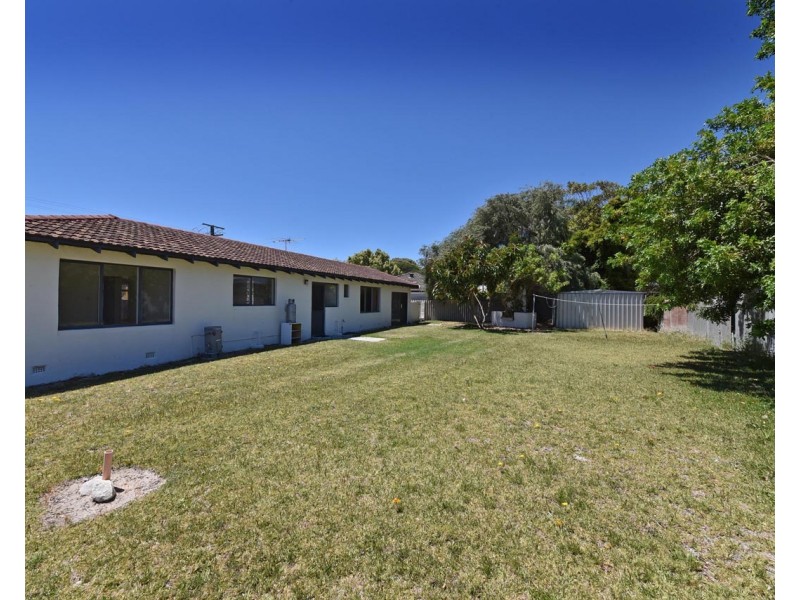 18 Preston Court, Two Rocks WA 6037