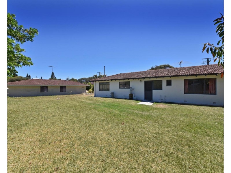 18 Preston Court, Two Rocks WA 6037