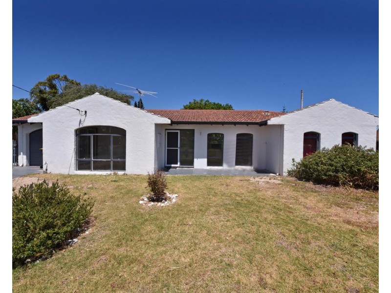 18 Preston Court, Two Rocks WA 6037