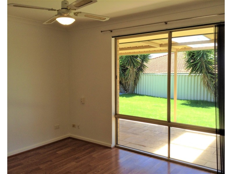 16 Twilight Circuit, Ridgewood WA 6030