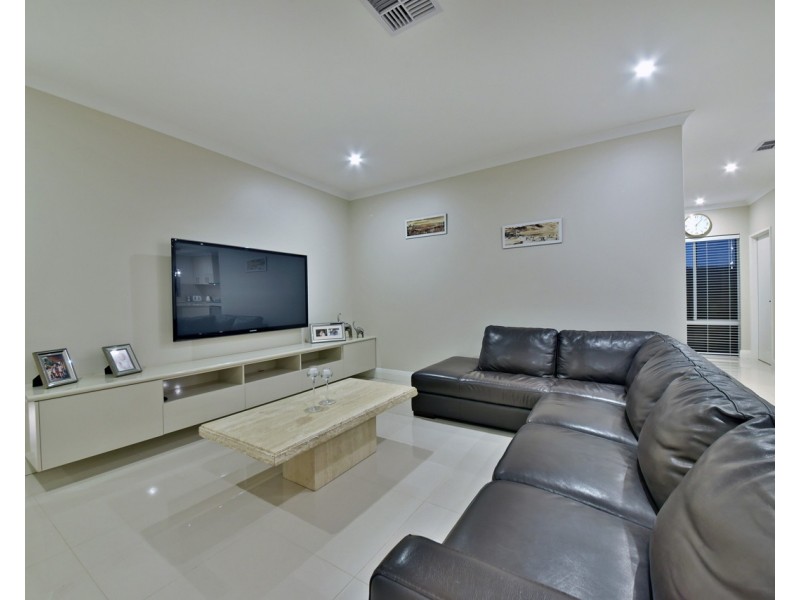 3 Goodalli Street, Jindalee WA 6036