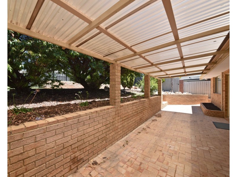 26 Pacific Way, Beldon WA 6027