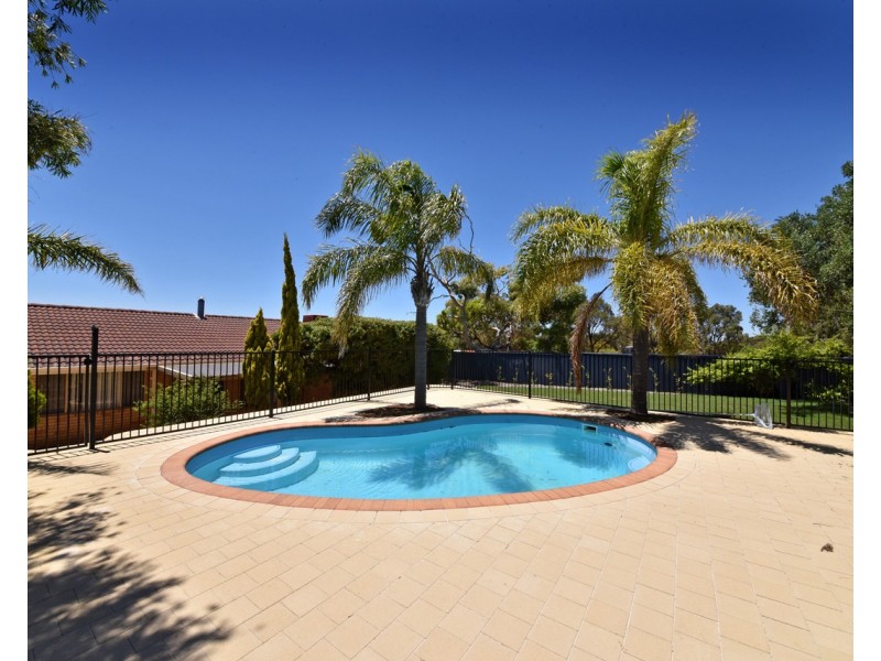 26 Pacific Way, Beldon WA 6027