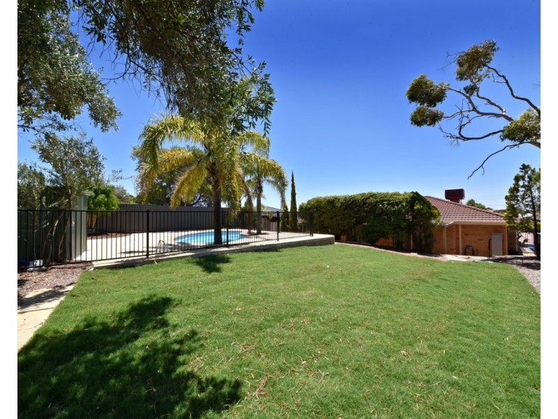 26 Pacific Way, Beldon WA 6027