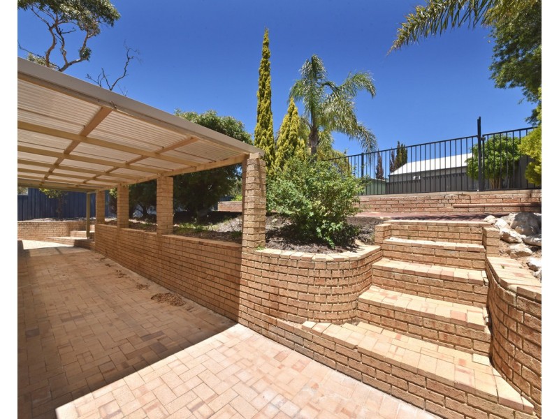 26 Pacific Way, Beldon WA 6027