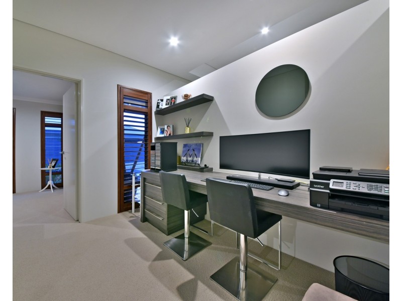 6 Belii Lane, Jindalee WA 6036