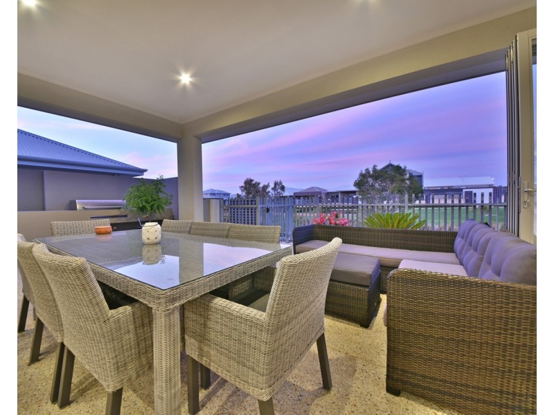 6 Belii Lane, Jindalee WA 6036