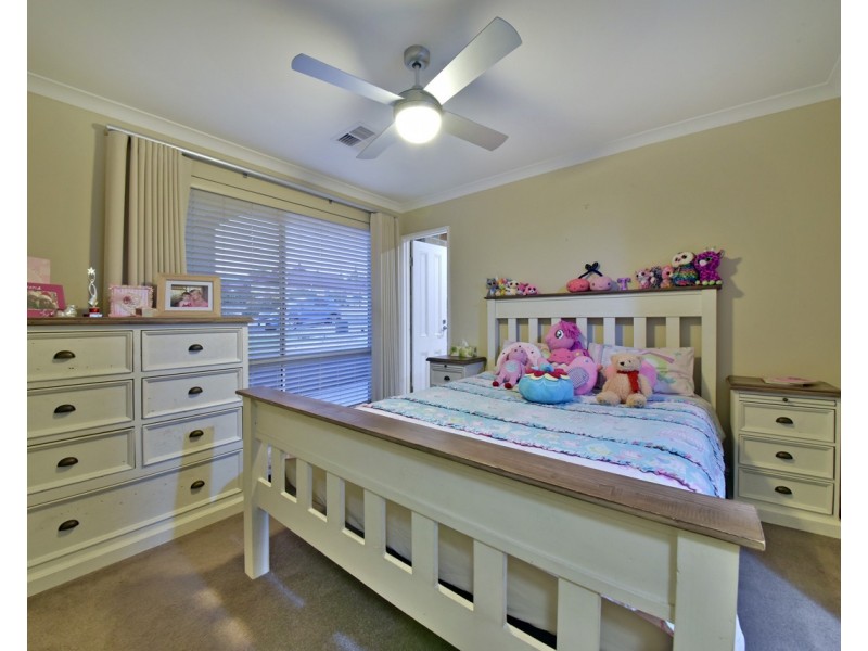 60 Stonehaven Parade, Kinross WA 6028