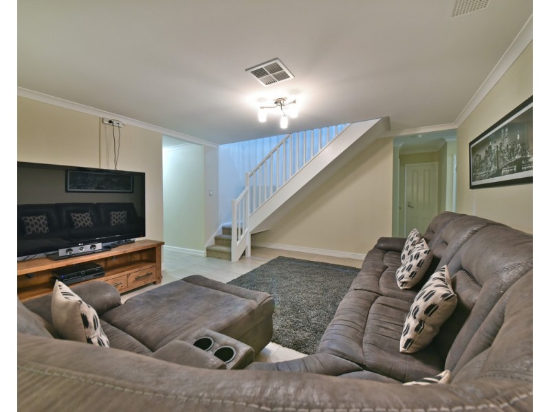 60 Stonehaven Parade, Kinross WA 6028