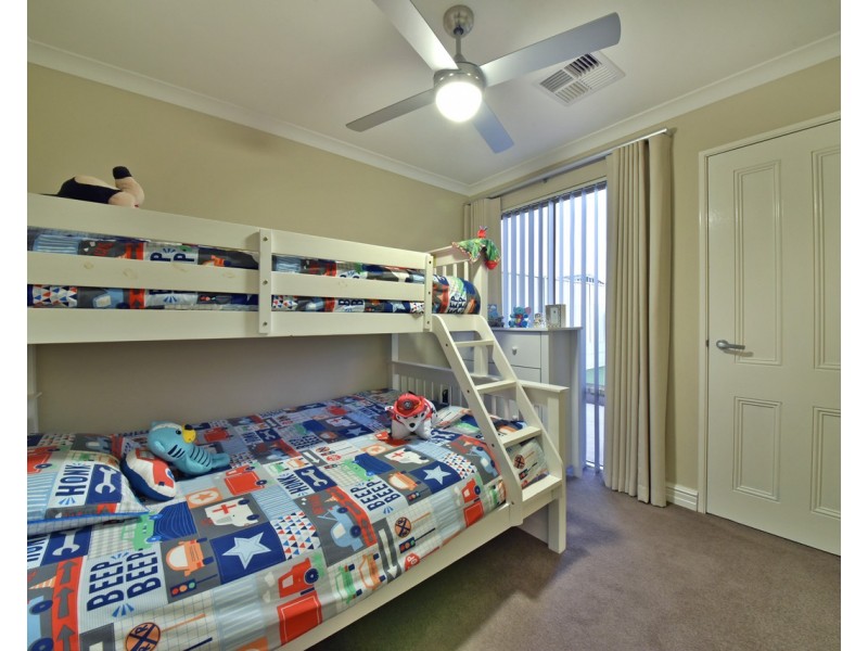 60 Stonehaven Parade, Kinross WA 6028