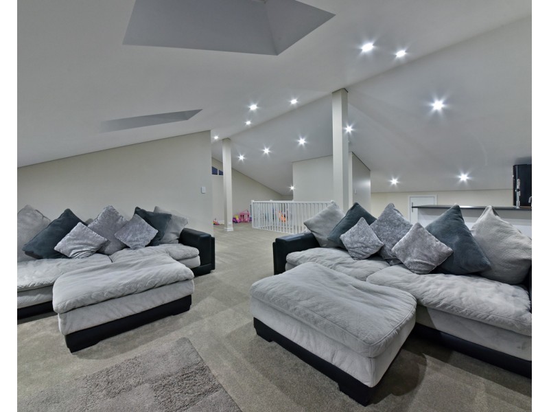 60 Stonehaven Parade, Kinross WA 6028