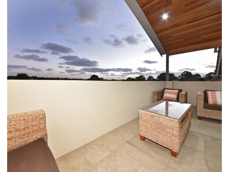 60 Stonehaven Parade, Kinross WA 6028