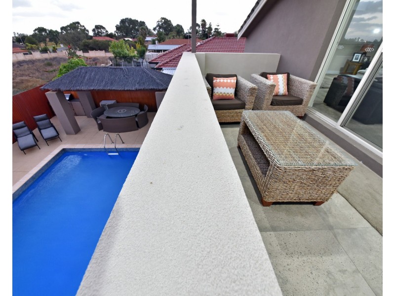 60 Stonehaven Parade, Kinross WA 6028