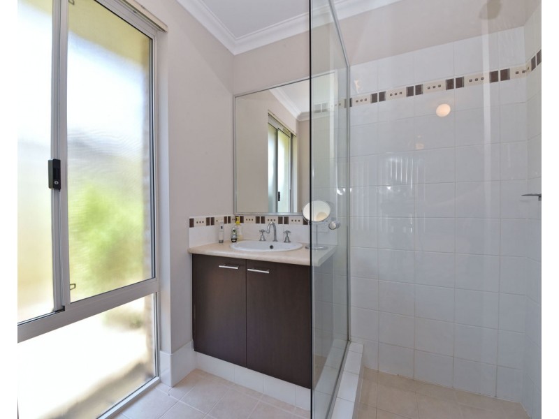 88 Shepperton Drive, Butler WA 6036