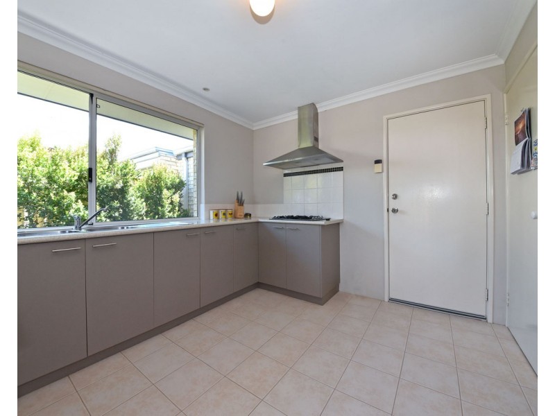 88 Shepperton Drive, Butler WA 6036