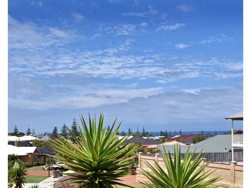 12 Doddington Way, Quinns Rocks WA 6030