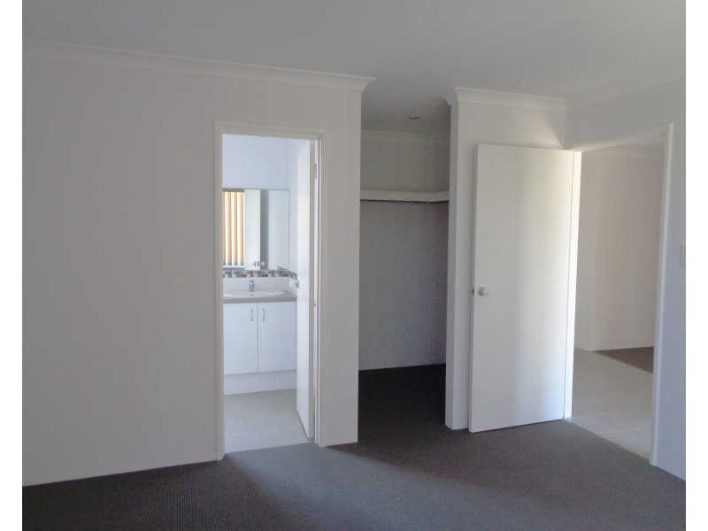 7 Panama Road, Butler WA 6036