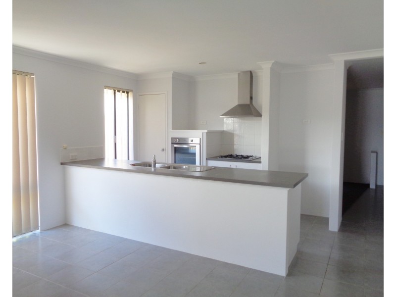 7 Panama Road, Butler WA 6036