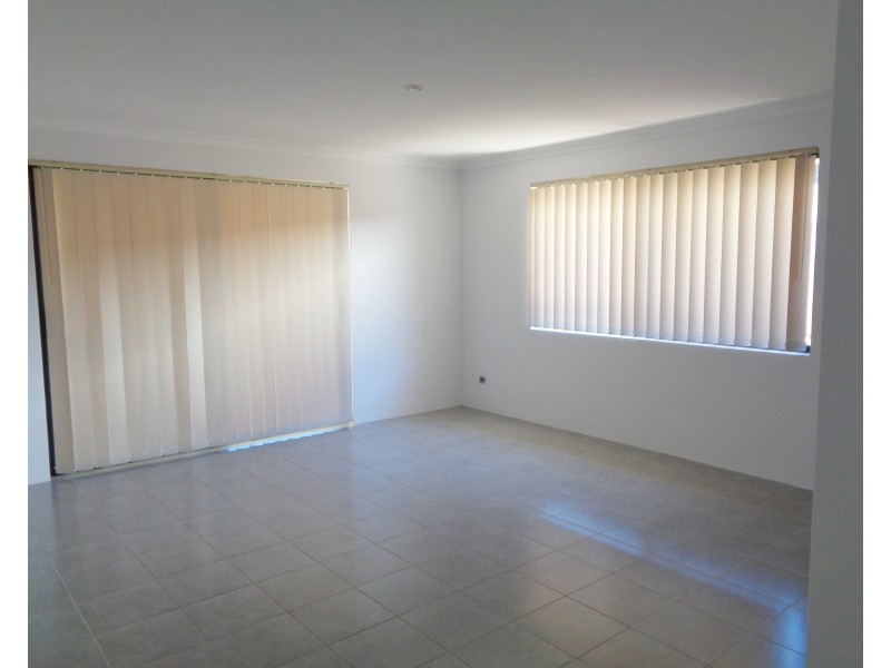 7 Panama Road, Butler WA 6036