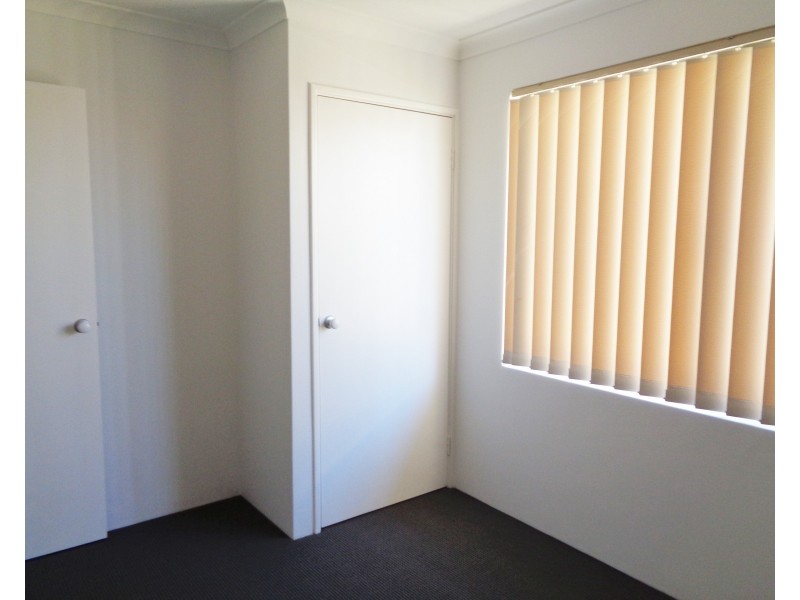 7 Panama Road, Butler WA 6036