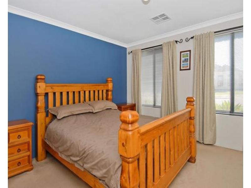 6 Narranbee Ridge, Tapping WA 6065