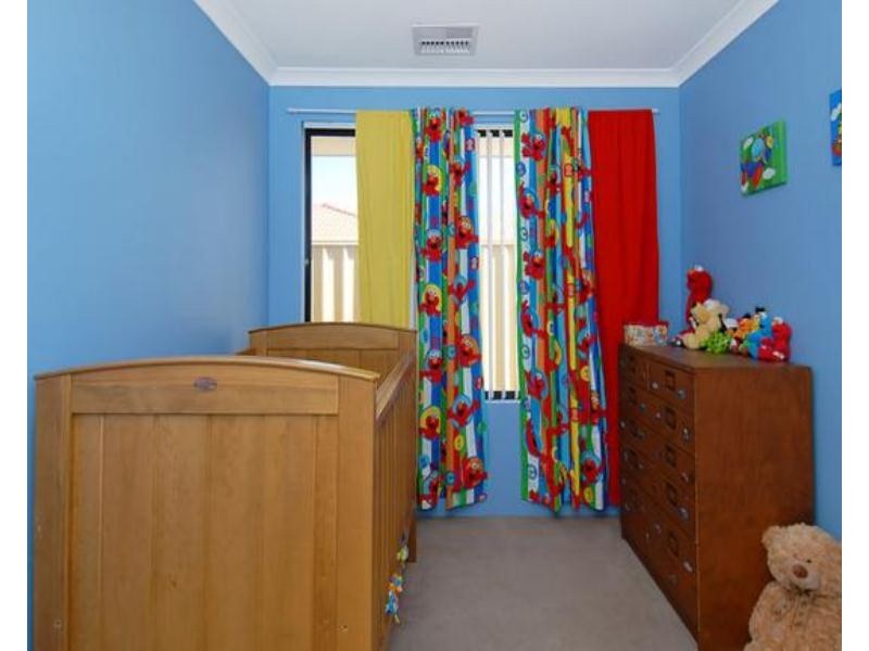 6 Narranbee Ridge, Tapping WA 6065