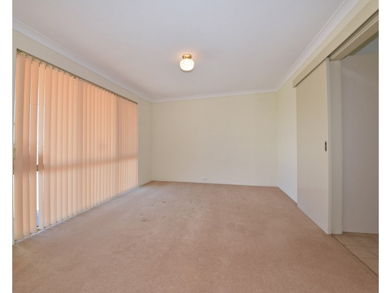 11 Carnarvon Rise, Ocean Reef WA 6027