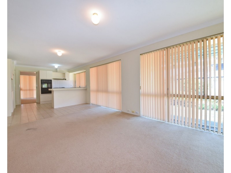 11 Carnarvon Rise, Ocean Reef WA 6027