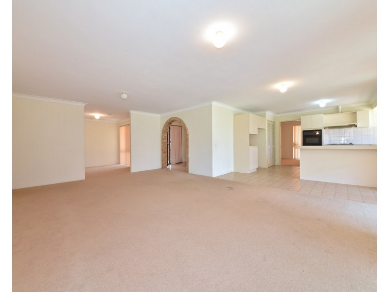 11 Carnarvon Rise, Ocean Reef WA 6027