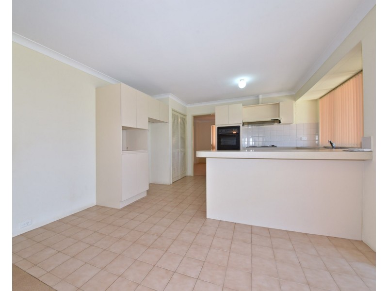 11 Carnarvon Rise, Ocean Reef WA 6027