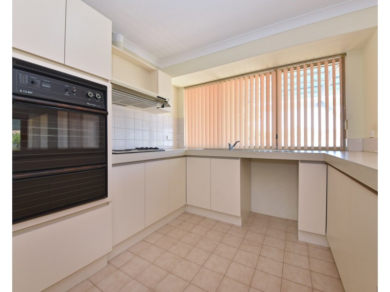 11 Carnarvon Rise, Ocean Reef WA 6027