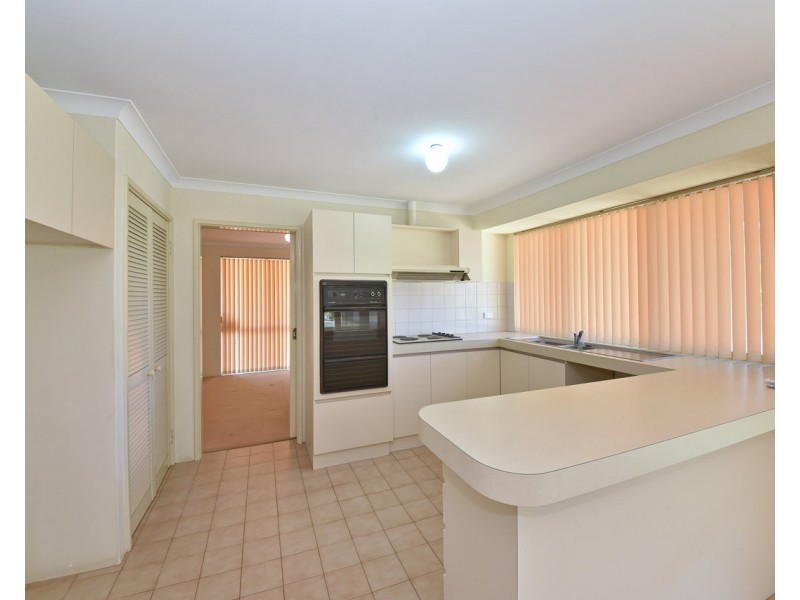 11 Carnarvon Rise, Ocean Reef WA 6027