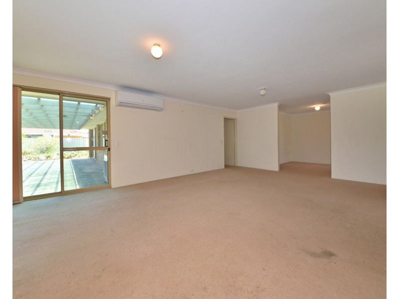 11 Carnarvon Rise, Ocean Reef WA 6027