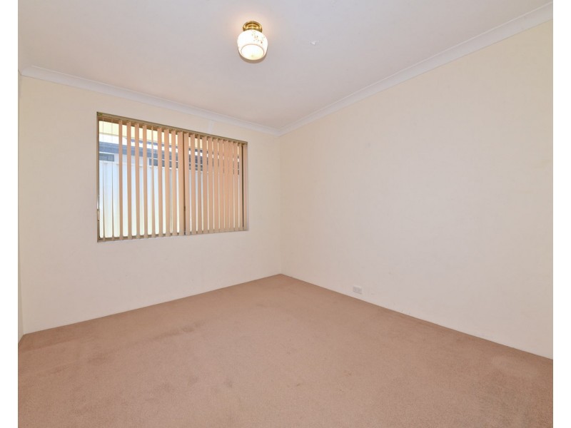 11 Carnarvon Rise, Ocean Reef WA 6027