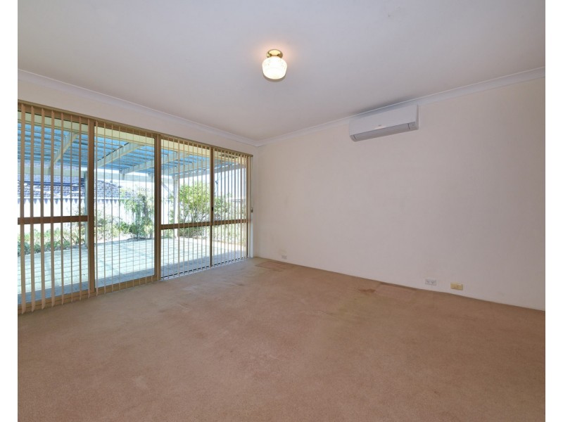 11 Carnarvon Rise, Ocean Reef WA 6027