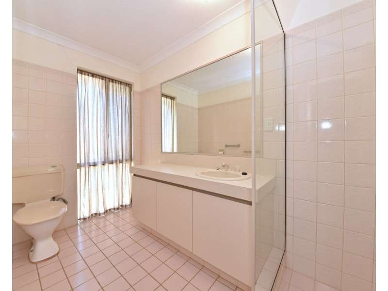 11 Carnarvon Rise, Ocean Reef WA 6027