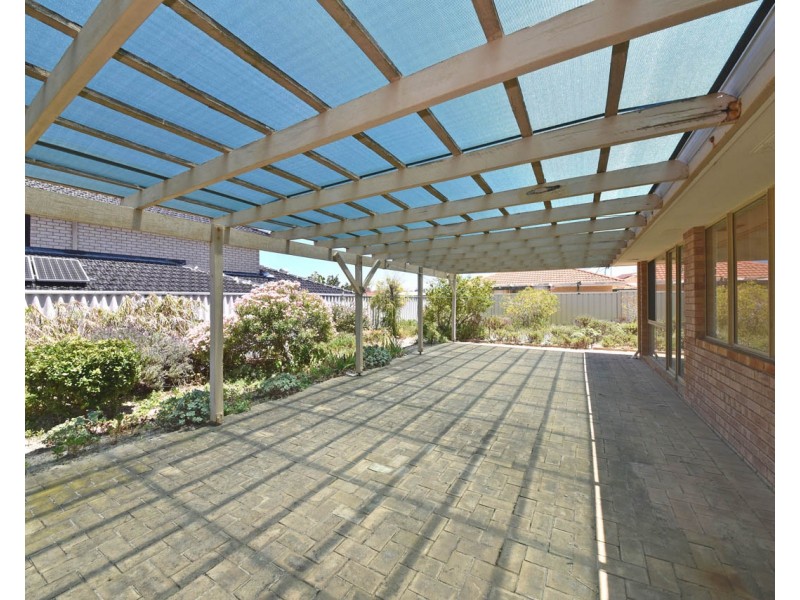 11 Carnarvon Rise, Ocean Reef WA 6027